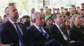 تباين في المواقف بين إسرائيل وفلسطين يغلف مسقبل غزة بـ